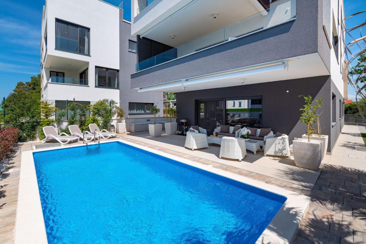 Apartman Darija ซูโกชัน ภายนอก รูปภาพ