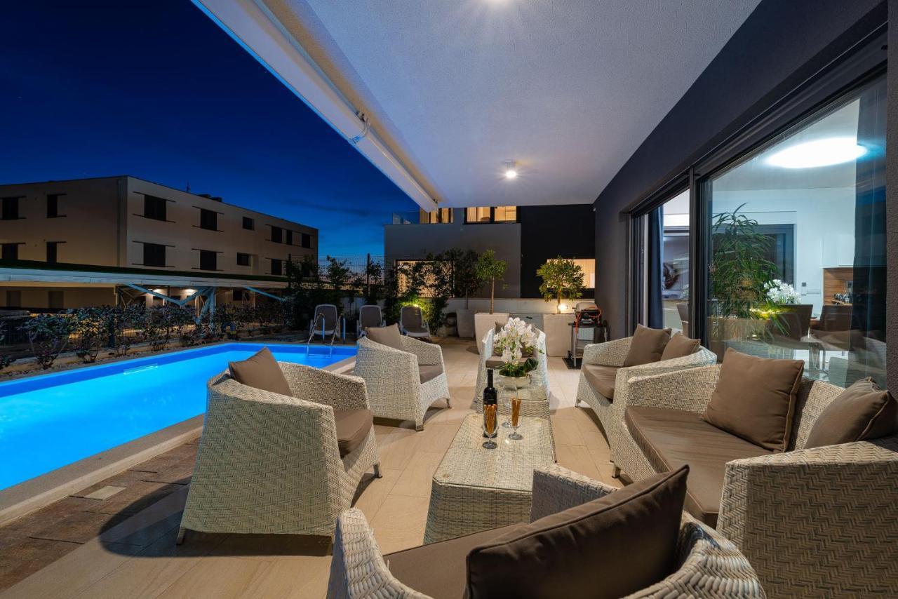 Apartman Darija ซูโกชัน ภายนอก รูปภาพ